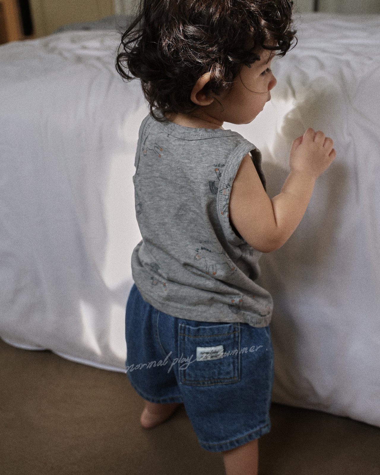 NORMALPLAY Pony Print Sleeveless Tee - Melange Grey