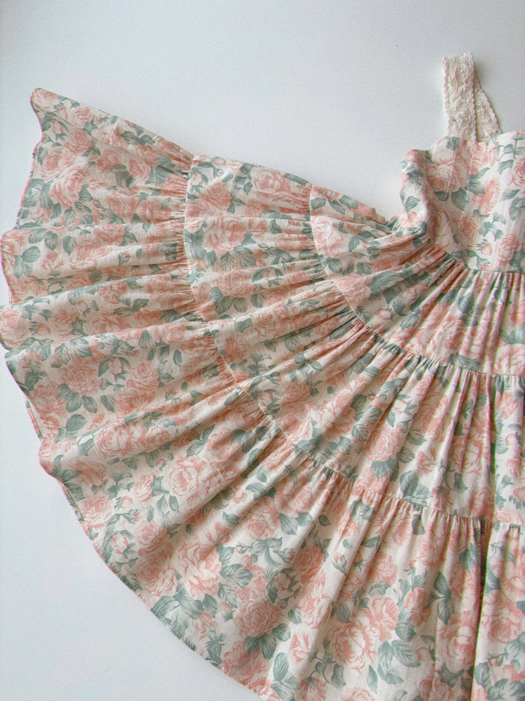 EUGENIE CANDIES Floral Lace U-Garden Dress