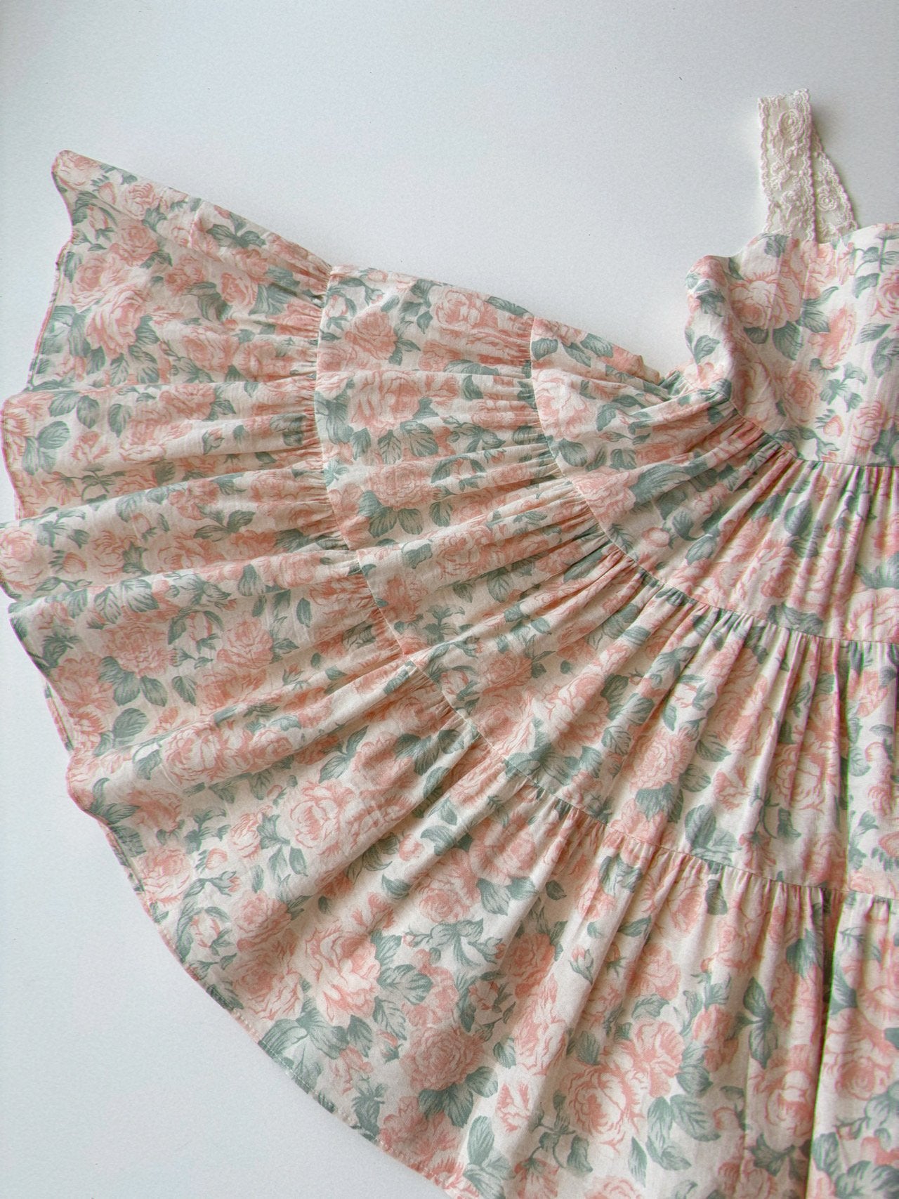 EUGENIE CANDIES Floral Lace U-Garden Dress
