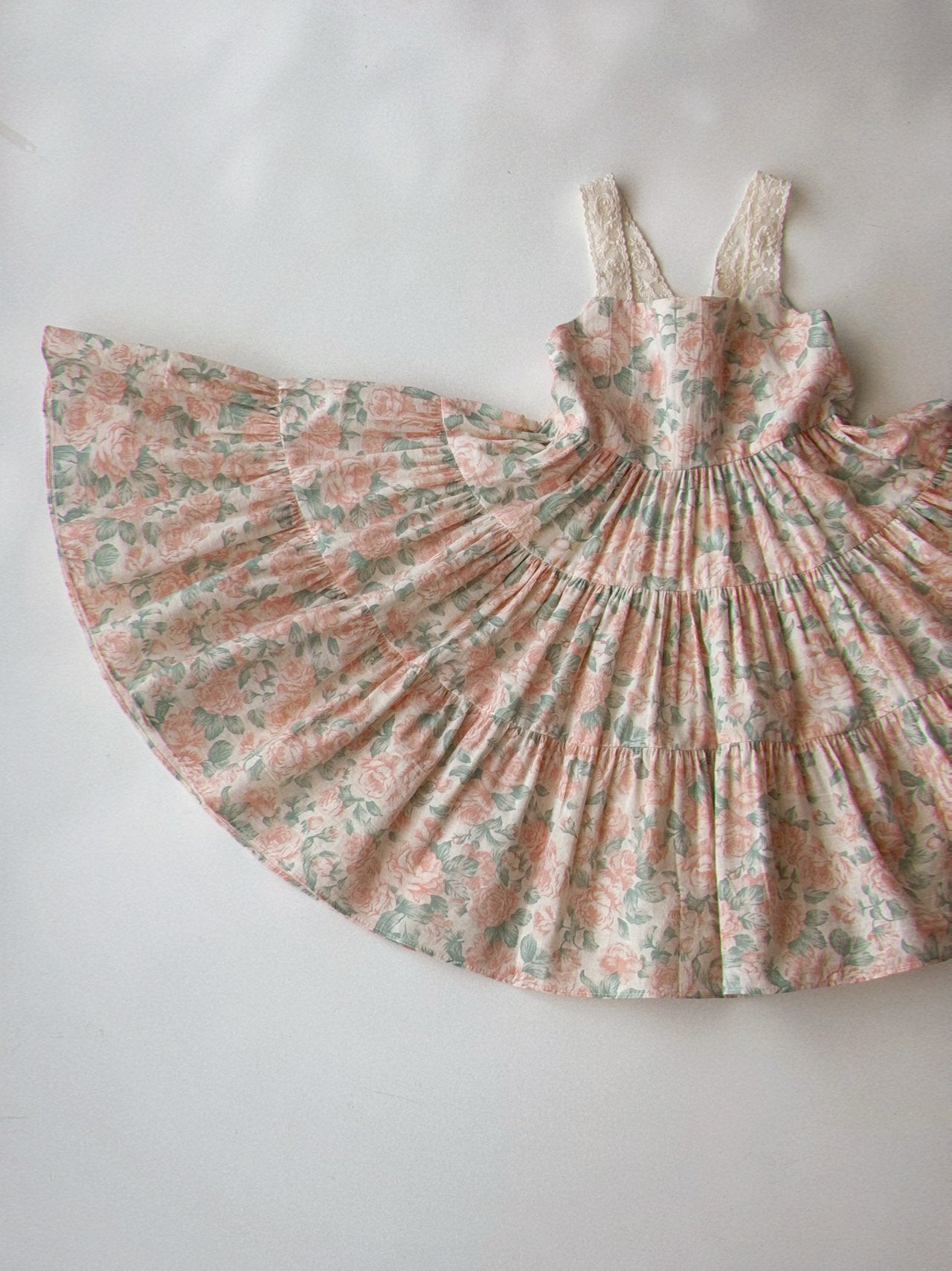 EUGENIE CANDIES Floral Lace U-Garden Dress